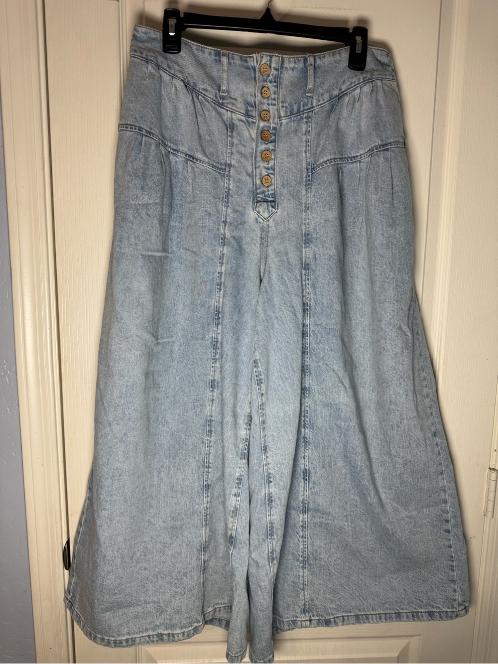 We The Free Blossom Meadow Pull-On Jeans Light Wash Wide Leg Size L NWT